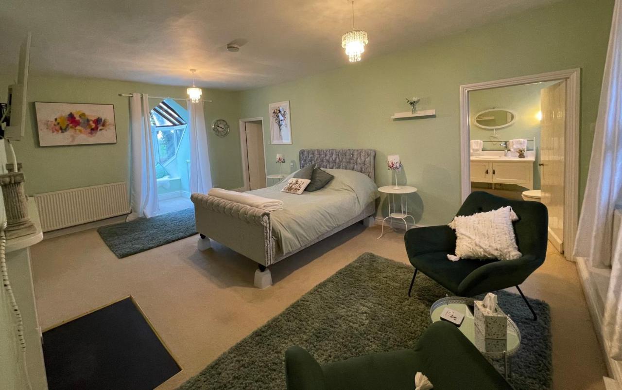 Bed and Breakfast Wickton Court à Hope under Dinmore Extérieur photo